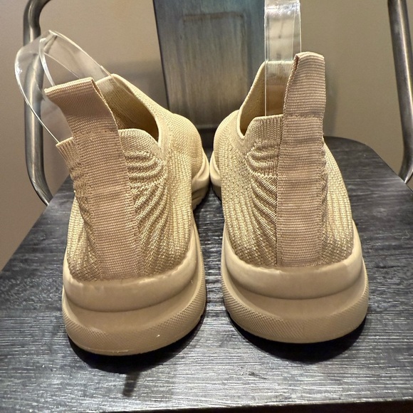 Alexis Bendel Beige Knit Slip-On Sneakers - Picture 8 of 11